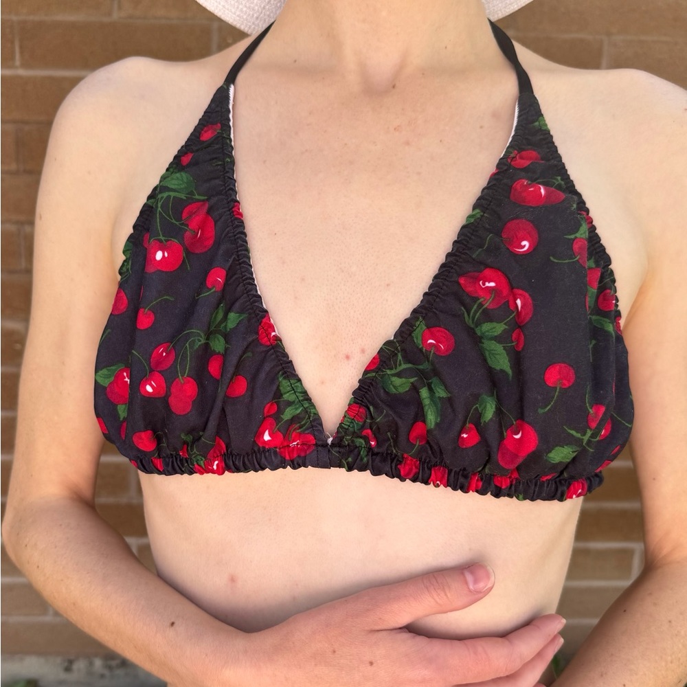 EUC Xelosette Bikini Top